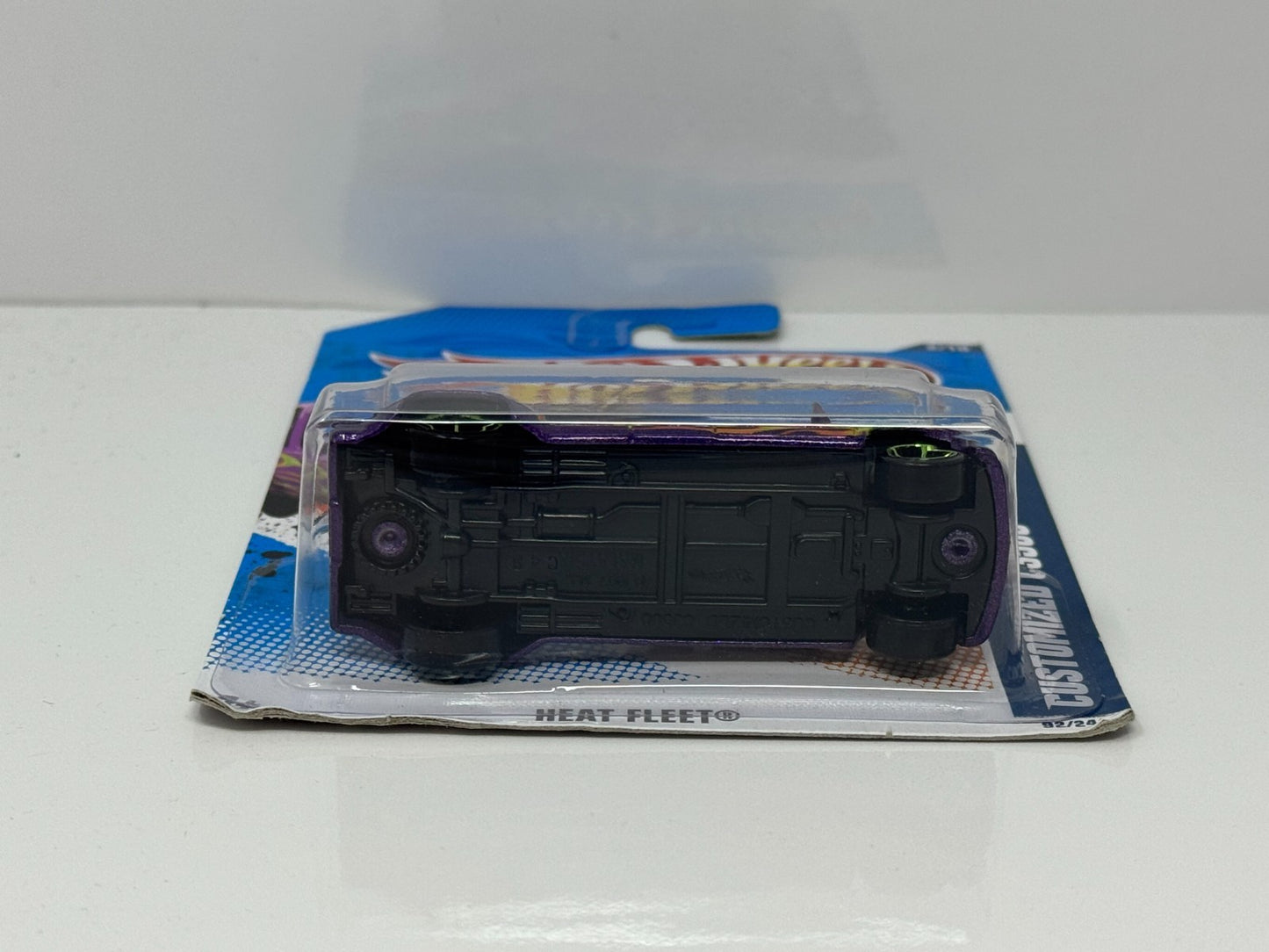 Hot Wheels Heat Fleet 1988 Customized Chevy C3500 1:64 Diecast