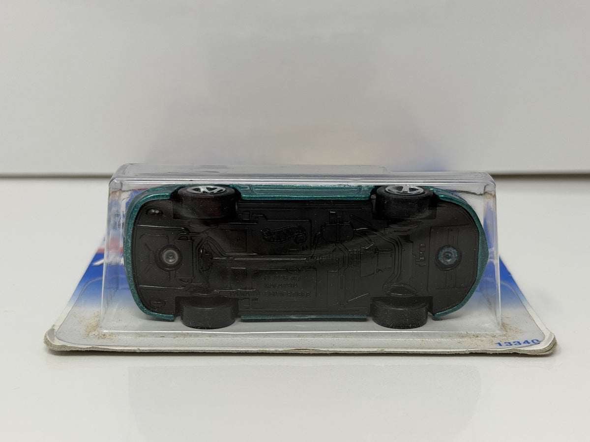 Hot Wheels 1995 Model Series Chevrolet Camaro Convertible 1:64 Diecast Green