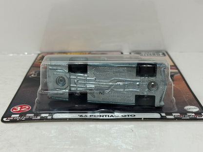 Hot Wheels Premium Boulevard #32 1966 Pontiac GTO 1:64 Diecast