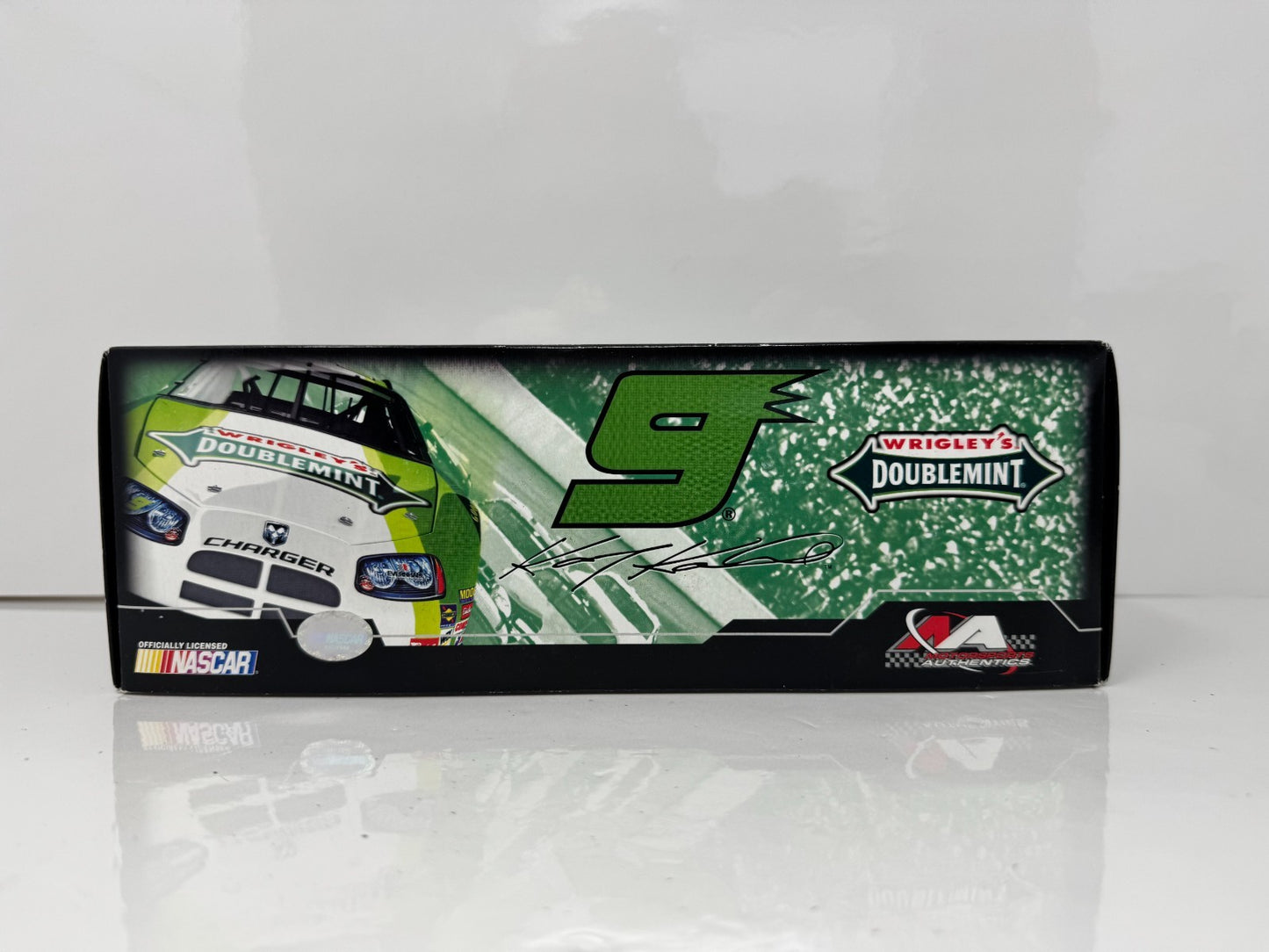 Motorsports Authentics NASCAR Kasey Kahne #9 Doublemint '07 Charger 1:24 Diecast