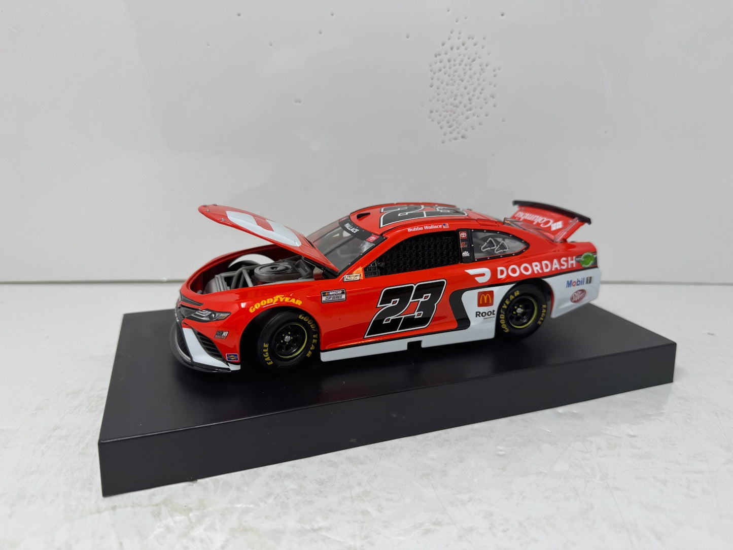 Lionel NASCAR RCCA Elite #23 Bubba Wallace DoorDash 2021 Camry 1:24 Diecast
