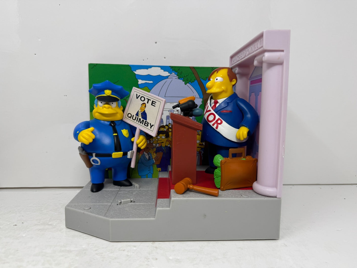 Simpsons World of Springfield Town Hall Announcement Playmates Playset Diorama