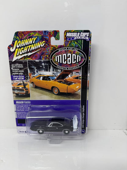 Johnny Lightning MCACN 1969 Dodge Charger Daytona Black 1:64 Diecast