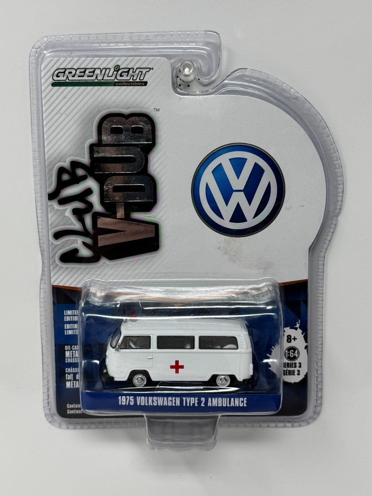 Greenlight Club V-Dub 1975 Volkswagen Type 2 Ambulance 1:64 Diecast