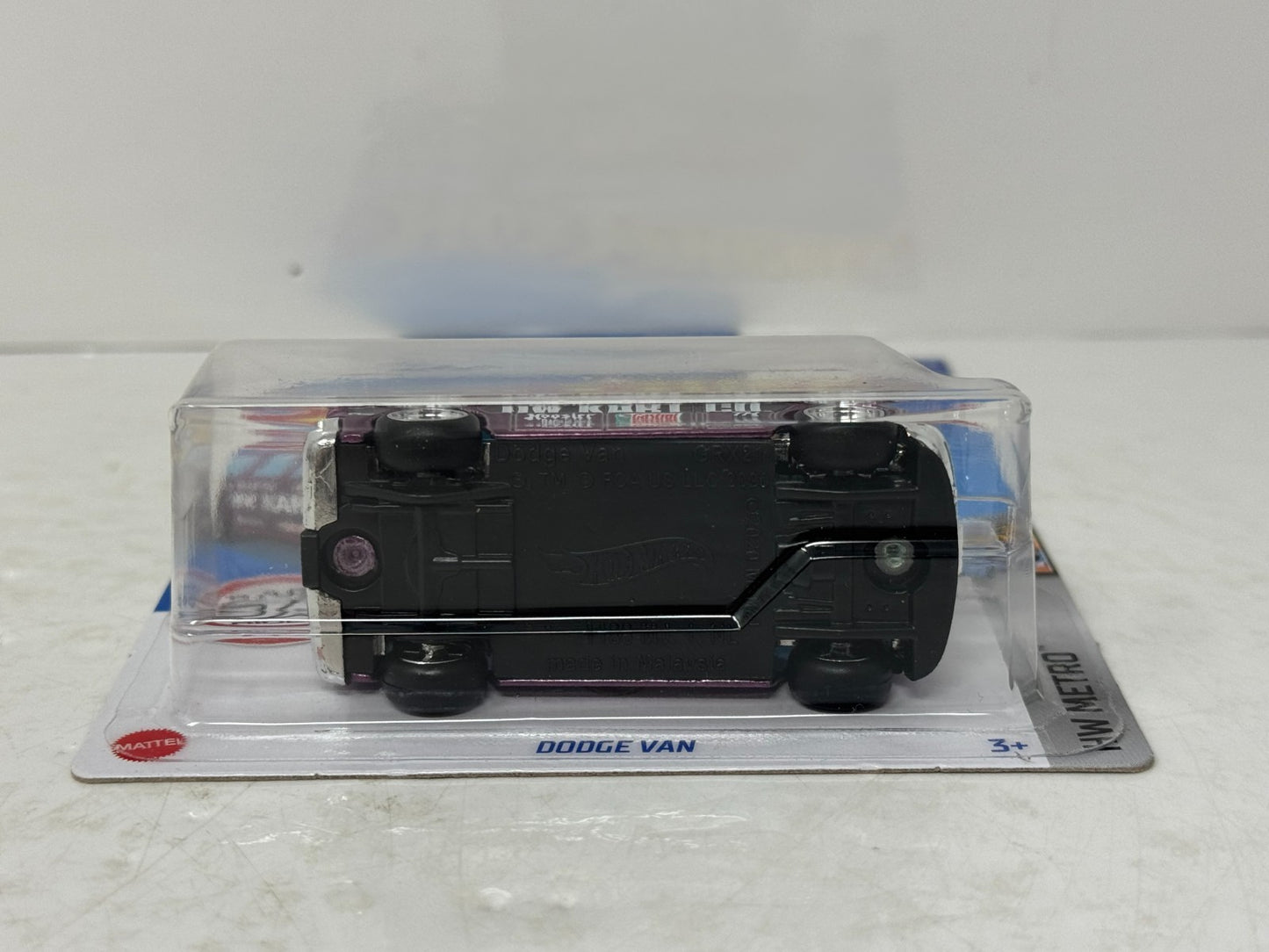 Hot Wheels Super Treasure Hunt Dodge Van HW Metro 1:64 Diecast