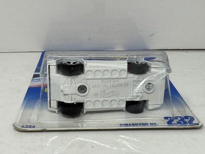 Hot Wheels Lamborghini Countach 1:64 Diecast White