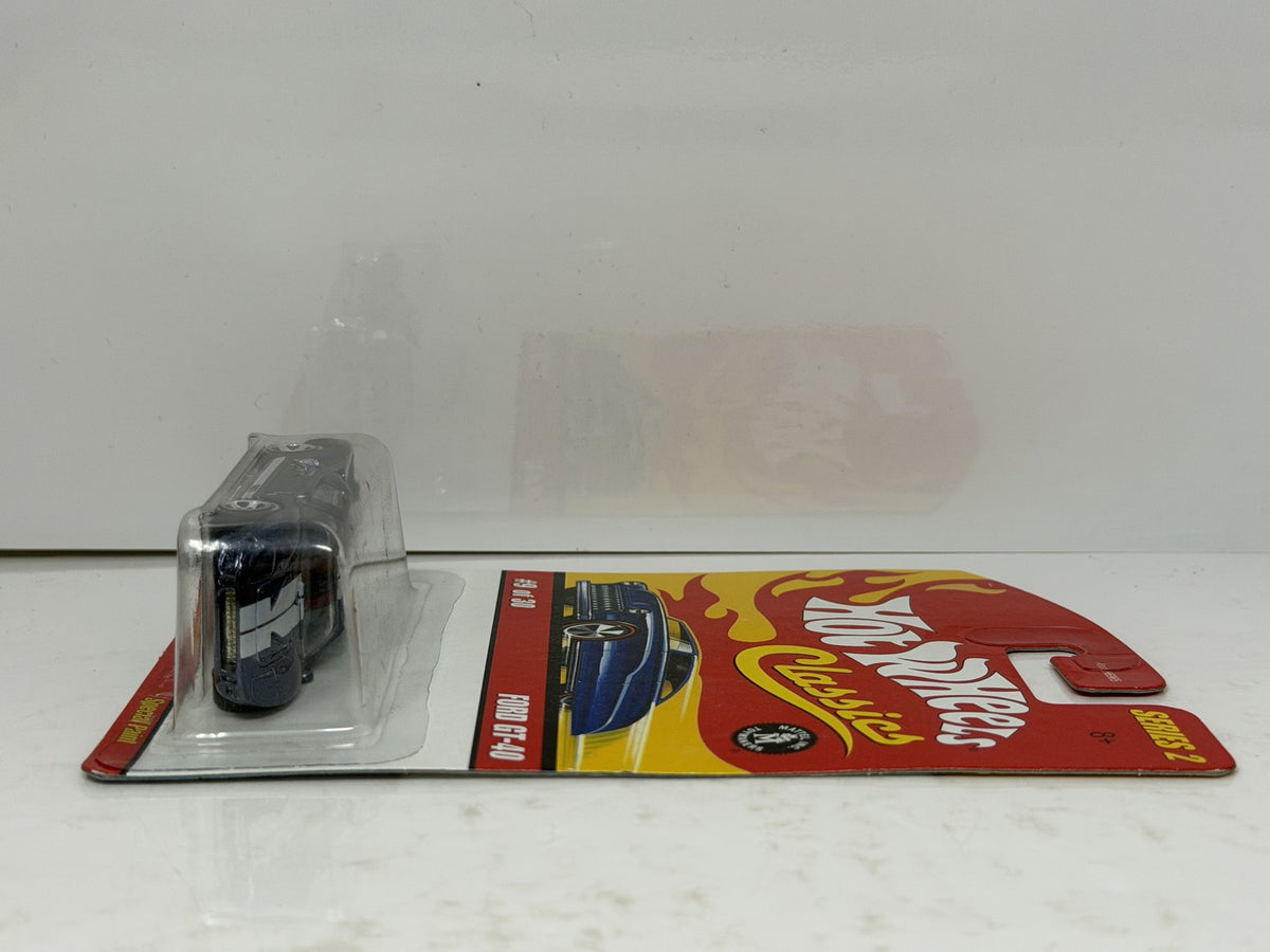 Hot Wheels Classics Series 2 Ford GT-40 1:64 Diecast Dark Blue