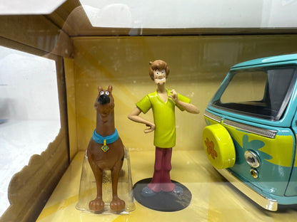 Jada Scooby-Doo Mystery Machine with Shaggy & Scooby-Doo Figures 1:24 Diecast