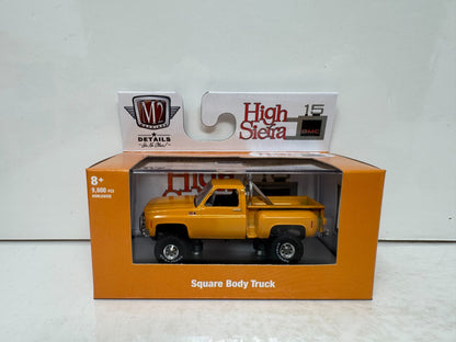 M2 Machines Square Body Truck 1976 GMC High Sierra 15 4x4 1:64 Diecast