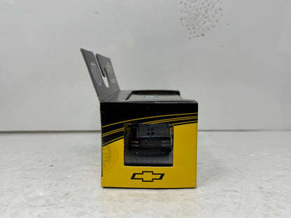 M2 Machines Chevrolet 1992 Chevrolet C1500 SS 454 1:64 Diecast
