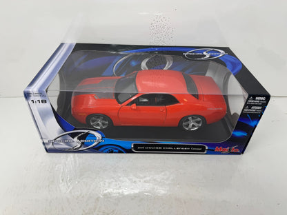 Maisto 2006 Dodge Challenger Concept 1:18 Diecast Special Edition