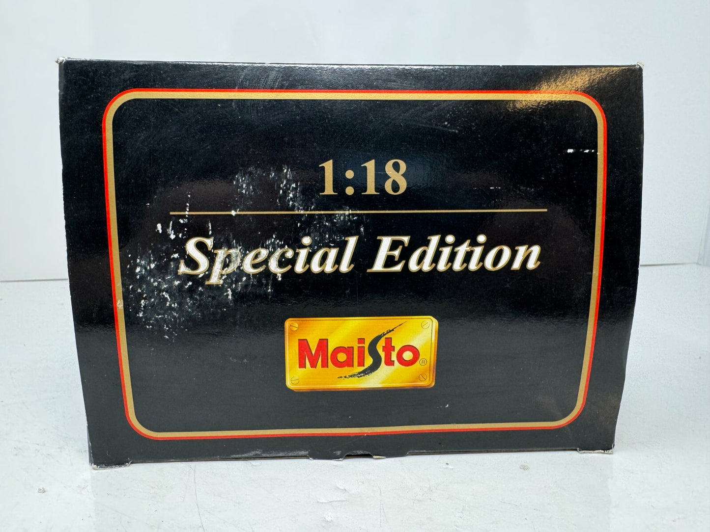 Maisto 1965 Pontiac GTO Convertible Special Edition 1:18 Diecast