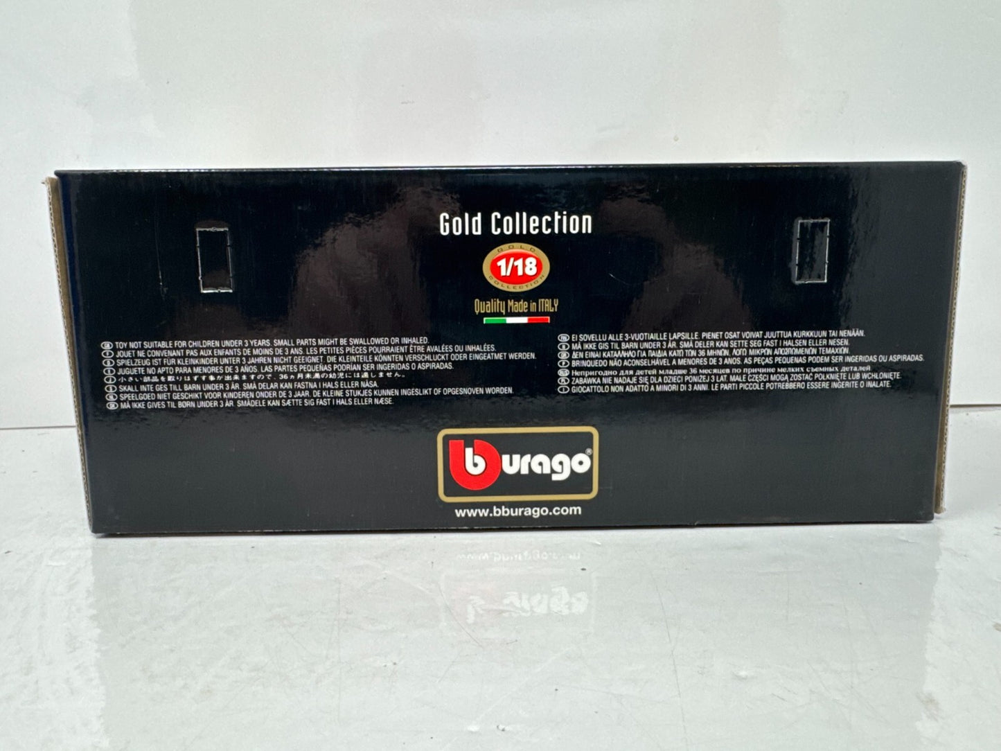 Bburago Volkswagen New Beetle Cup 2000 Gold Collection 1:18 Diecast