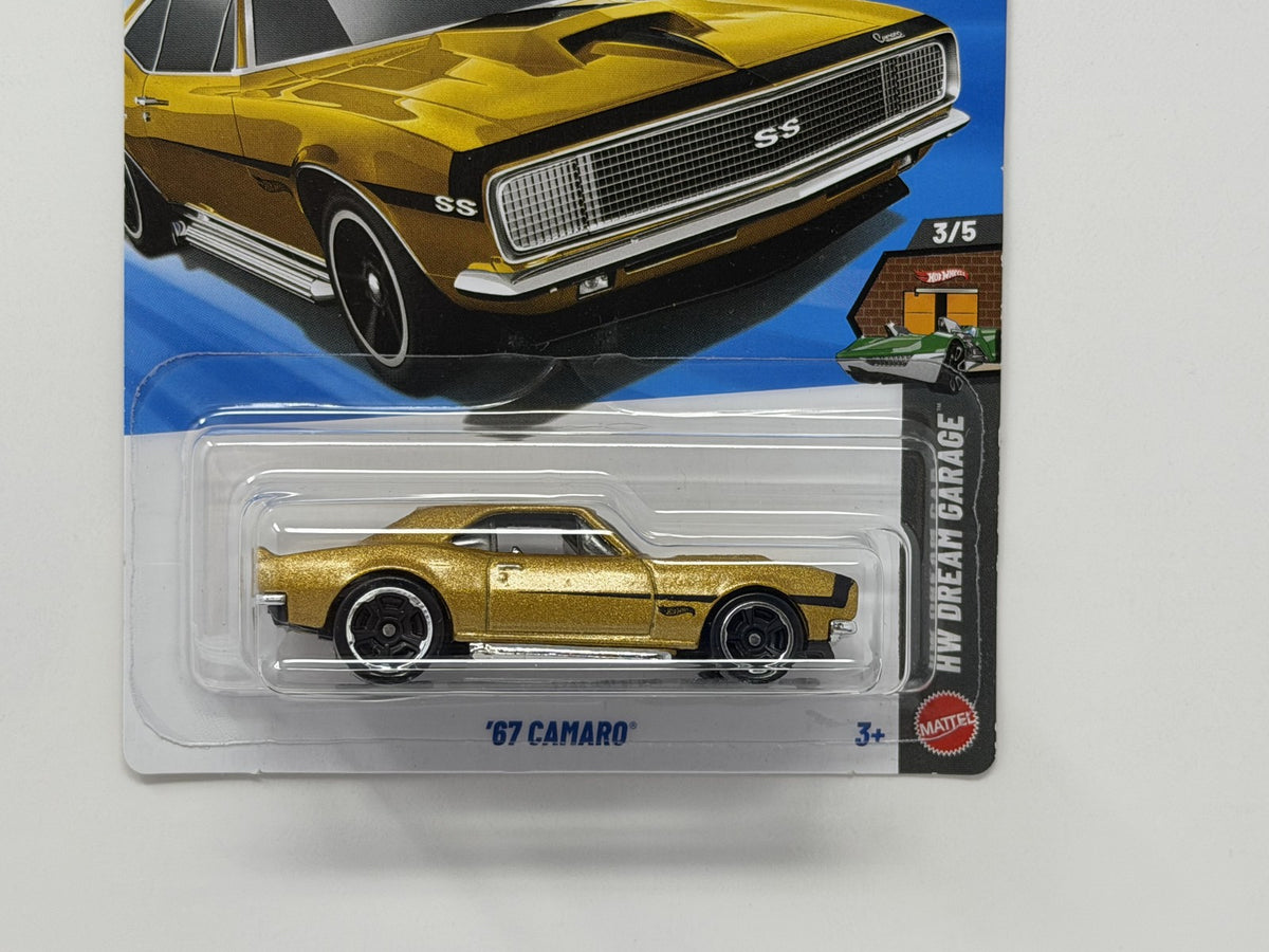 Hot Wheels HW Dream Garage 1967 Chevrolet Camaro 1:64 Diecast Gold