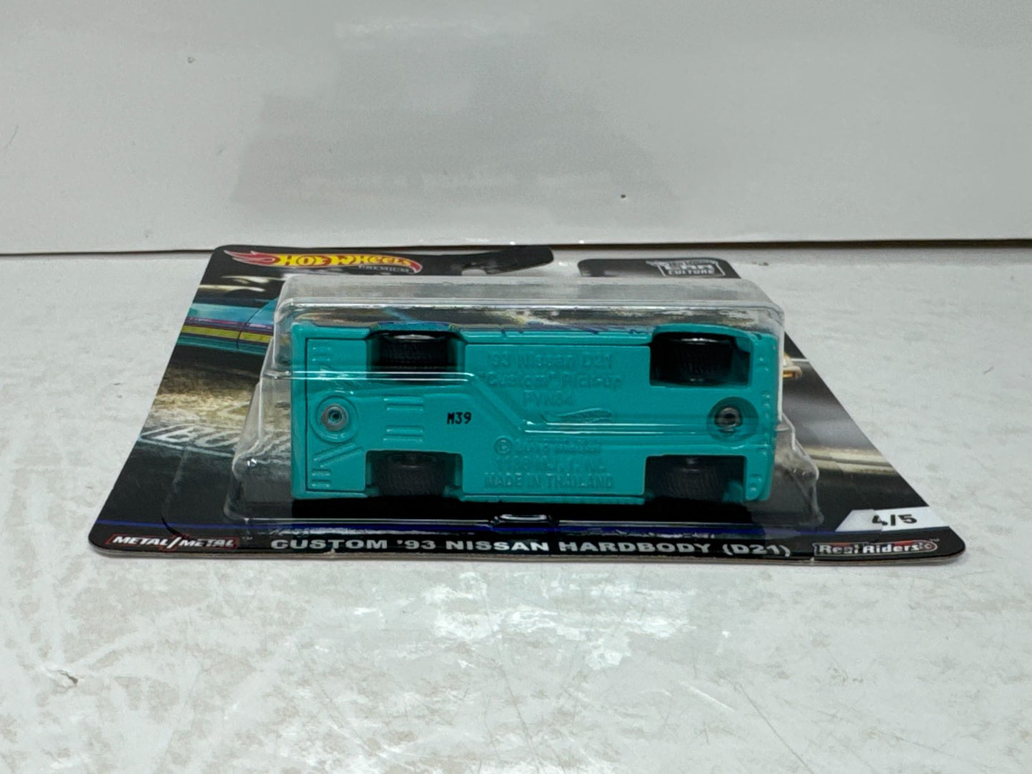 Hot Wheels Premium Cruise Boulevard Custom 1993 Nissan Hardbody D21 1:64 Diecast