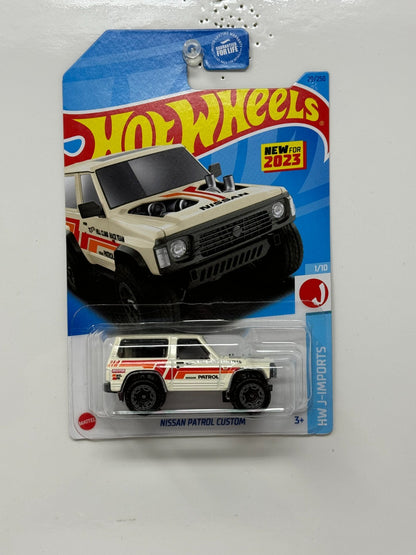 Hot Wheels HW J-Imports Nissan Patrol Custom 1:64 Diecast
