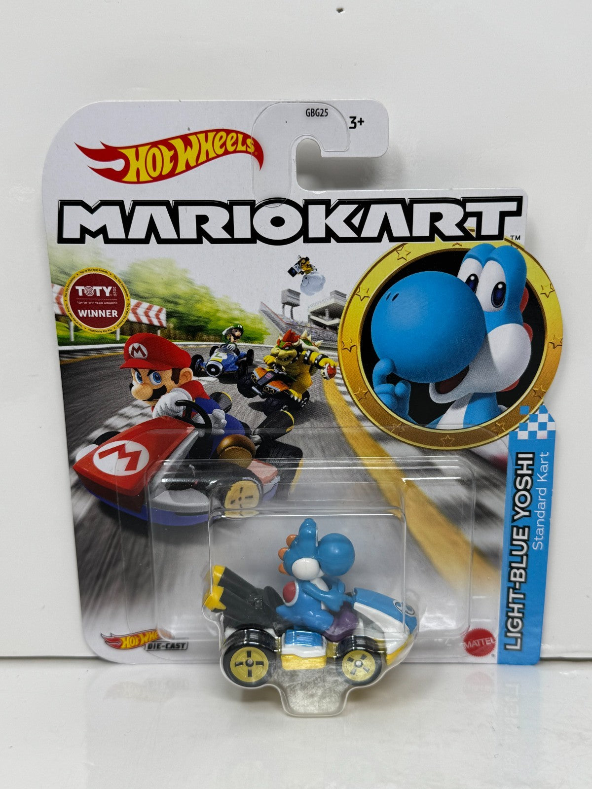 Hot Wheels Mario Kart Light-Blue Yoshi Standard Kart 1:64 Diecast