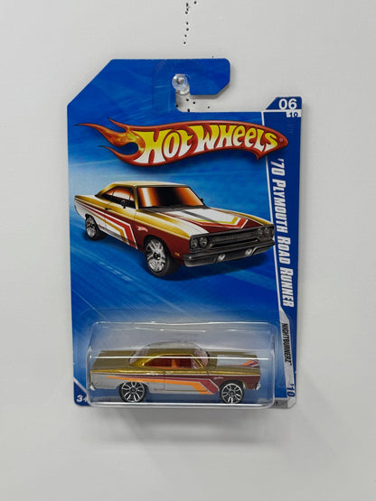 Hot Wheels Nightburnerz 1970 Plymouth Road Runner 1:64 Diecast Gold