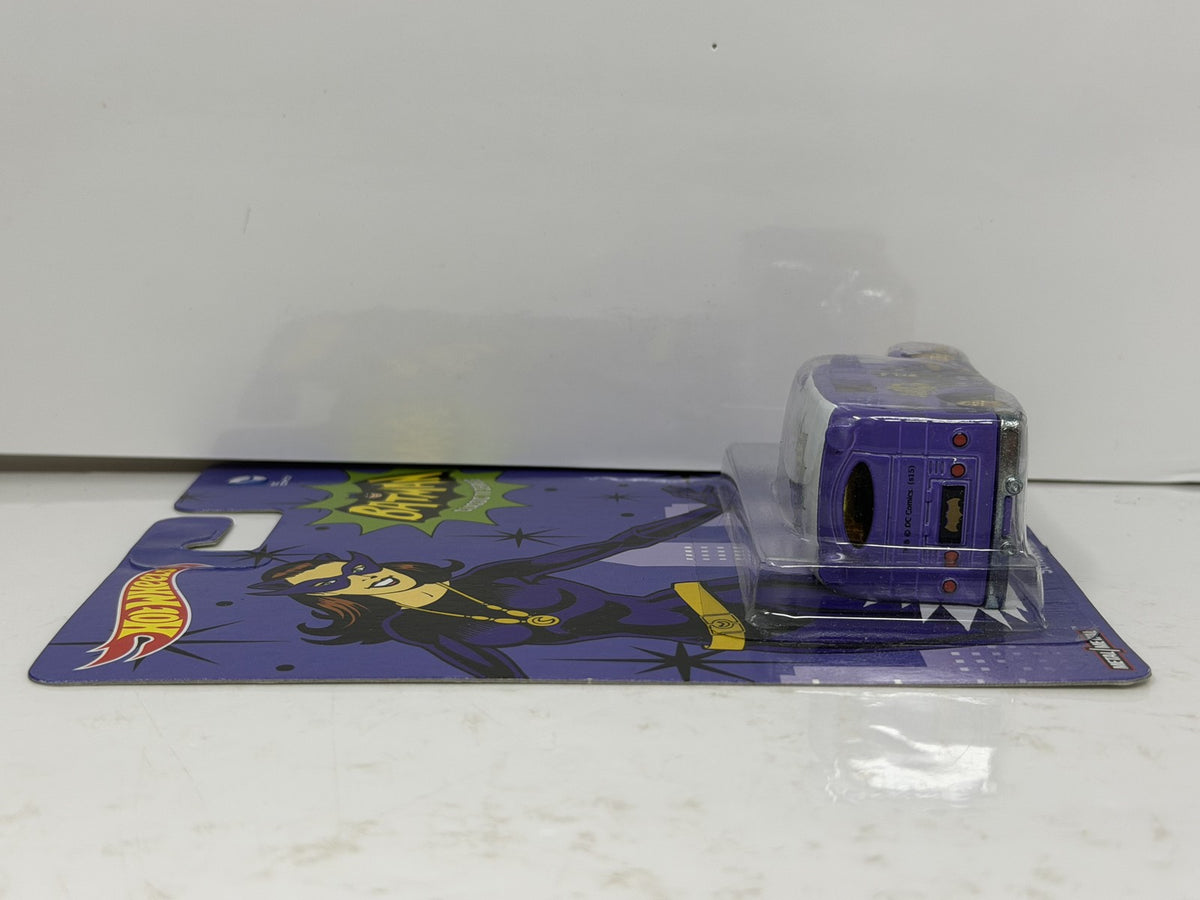 Hot Wheels Batman Classic TV Series School Busted 1:64 Diecast Real Riders
