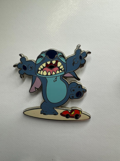 Disney Giant Stitch Deluxe Pin & Red Lanyard Starter Trading Pin DC1S9