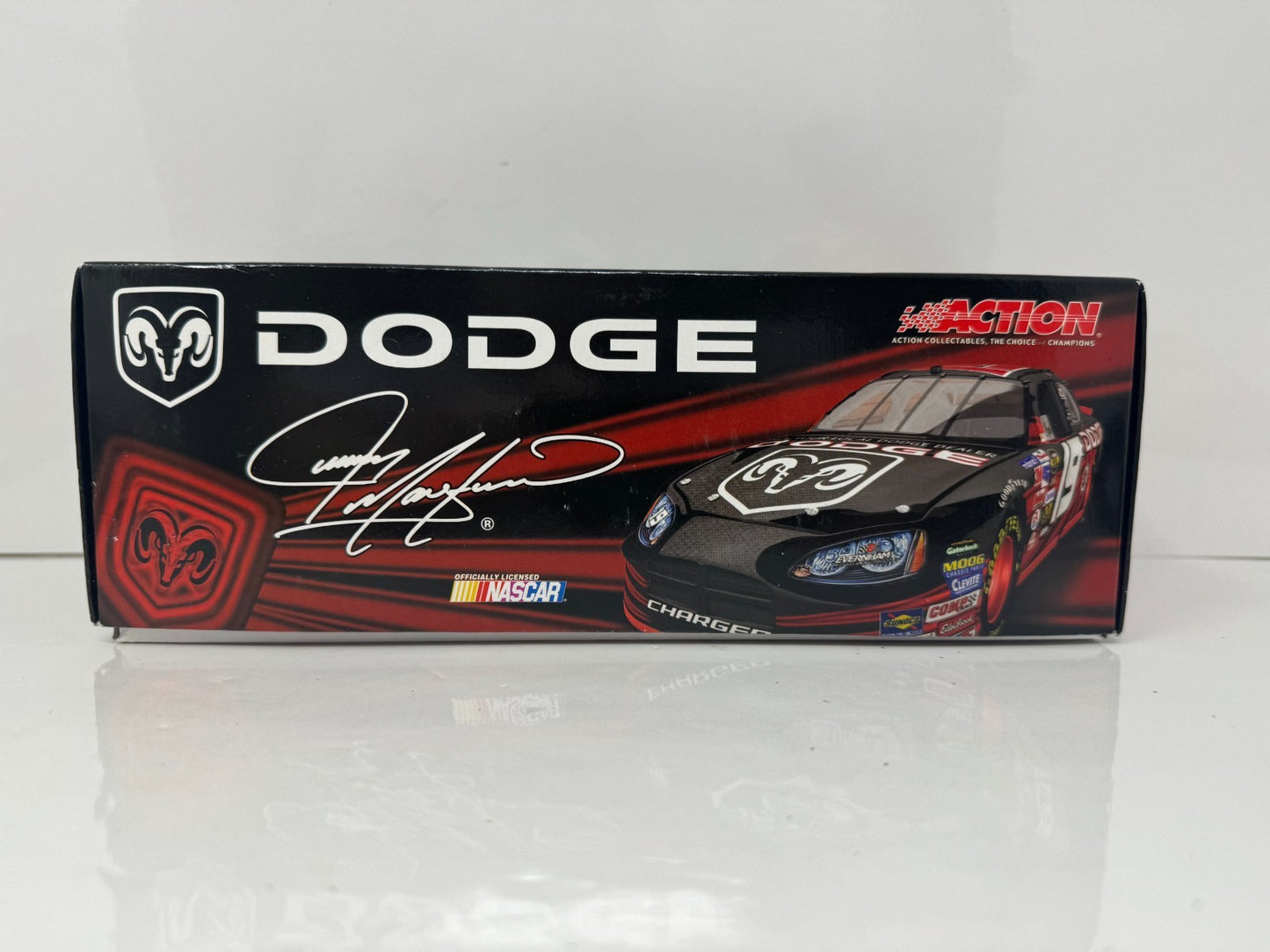 Action NASCAR Jeremy Mayfield #19 Reverse Paint 2005 Dodge Charger 1:24 Diecast