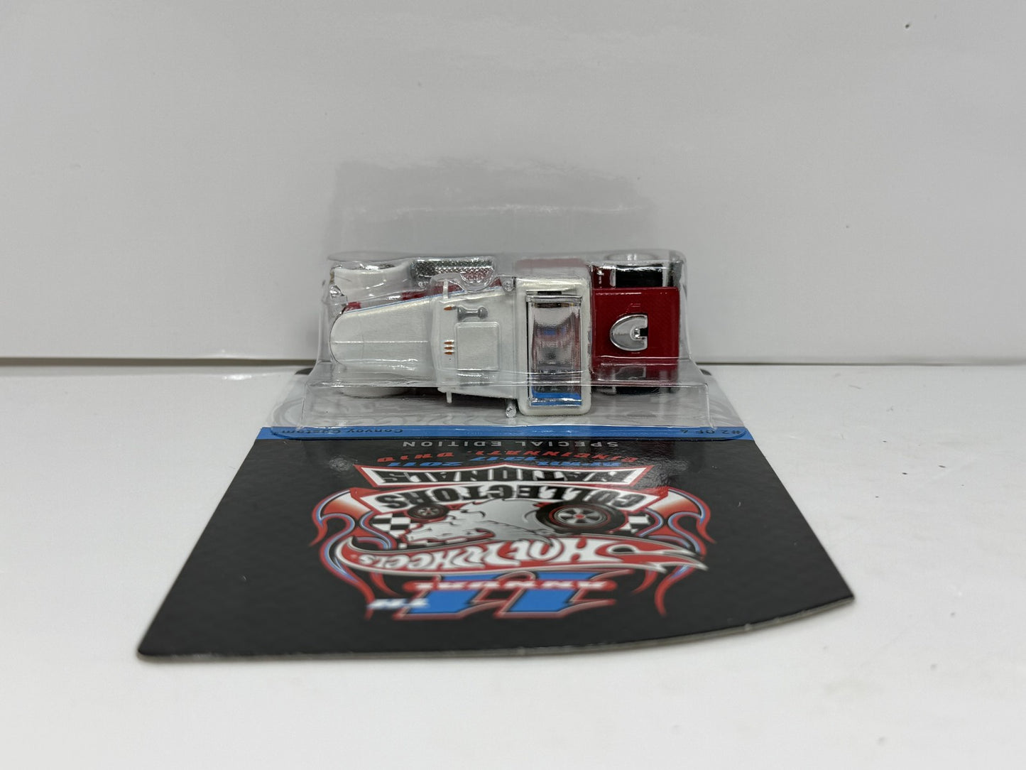 Hot Wheels 2011 11th Collectors Nationals Convoy Custom 1:64 Diecast 1683/2700