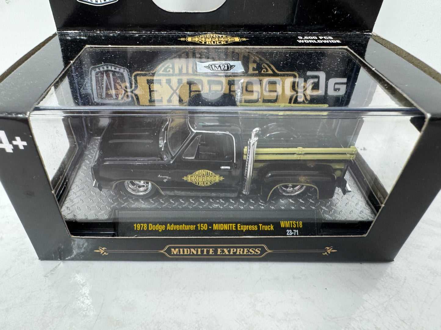 M2 Machines 1978 Dodge Adventurer 150 Midnite Express 1:64 Diecast