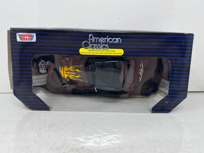 Motormax 1932 Ford Coupe Hot Rod Black w/ Flames 1:18 Diecast Car