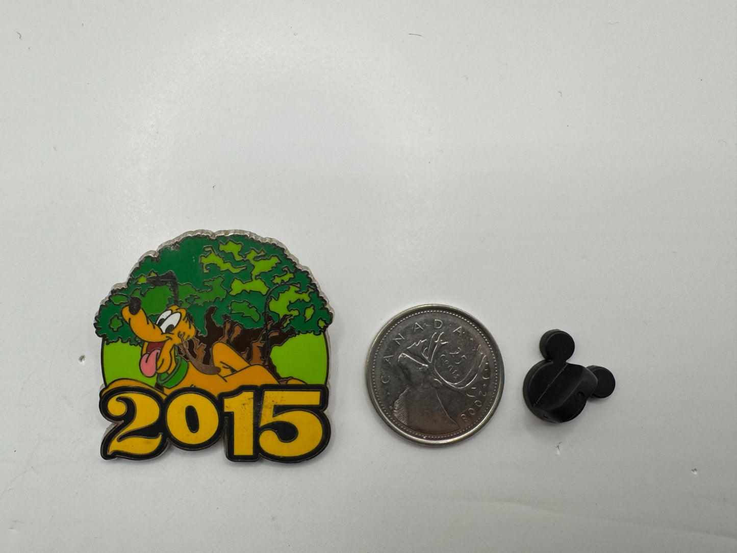 WDW Disney Pluto Animal Kingdom 2015 Starter Trading Pin DC2S12