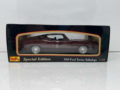 Maisto 1969 Ford Torino Talladega Special Edition 1:18 Diecast