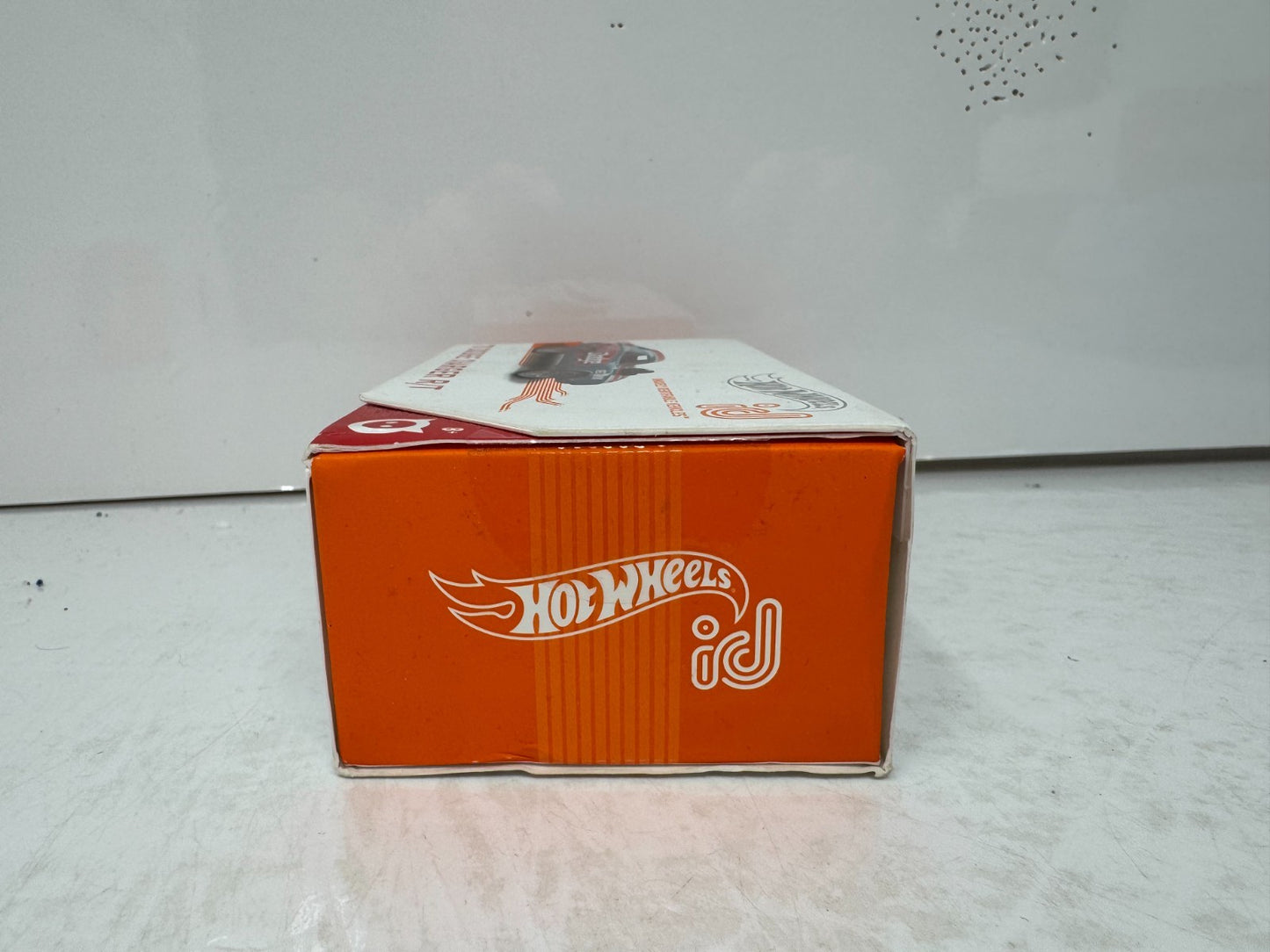 Hot Wheels id 1970 Dodge Charger R/T 1:64 Diecast