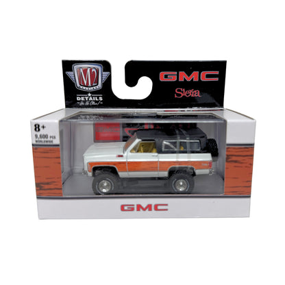 M2 Machines 1973 GMC Jimmy Sierra 4x4 1:64 Diecast