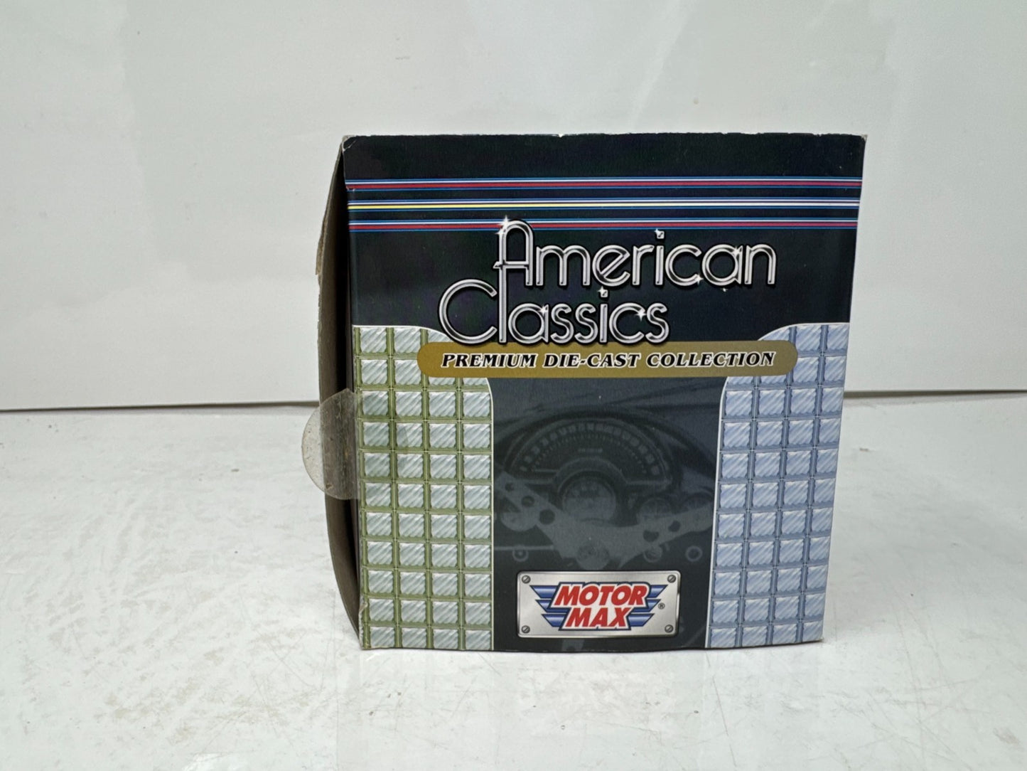 Motormax American Classics 1967 Chevrolet Corvette 1:24 Diecast
