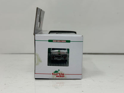 M2 Machines Turtle Wax 1970 Datsun 510 1:64 Diecast