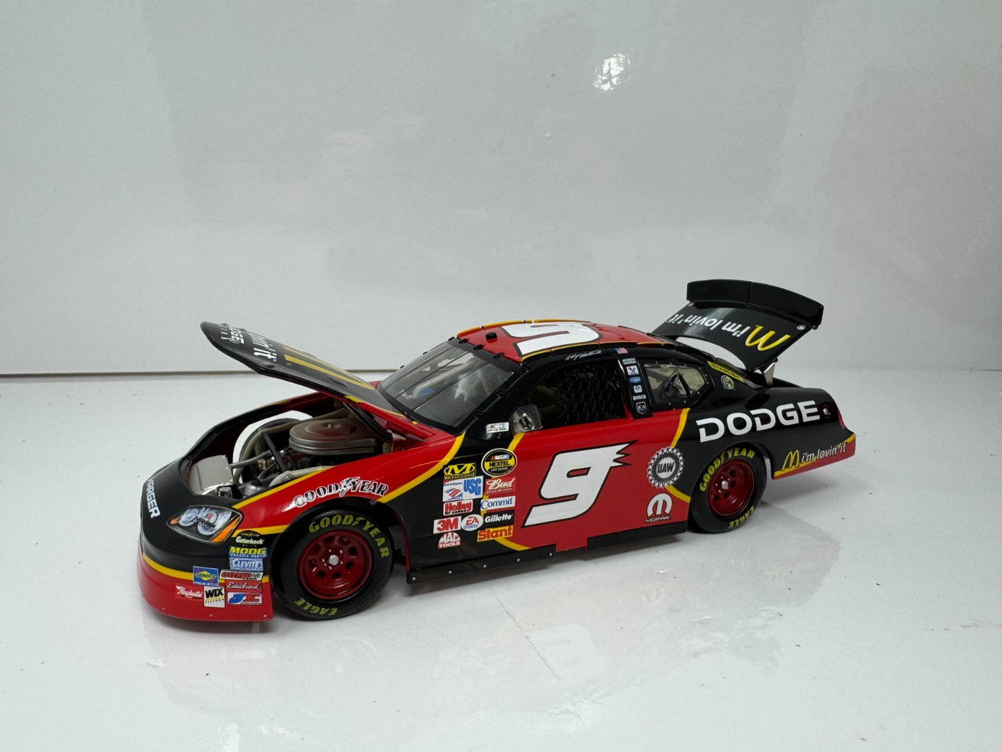 Motorsports Authentics NASCAR Kasey Kahne #9 McDonalds 2006 Charger 1:24 Diecast