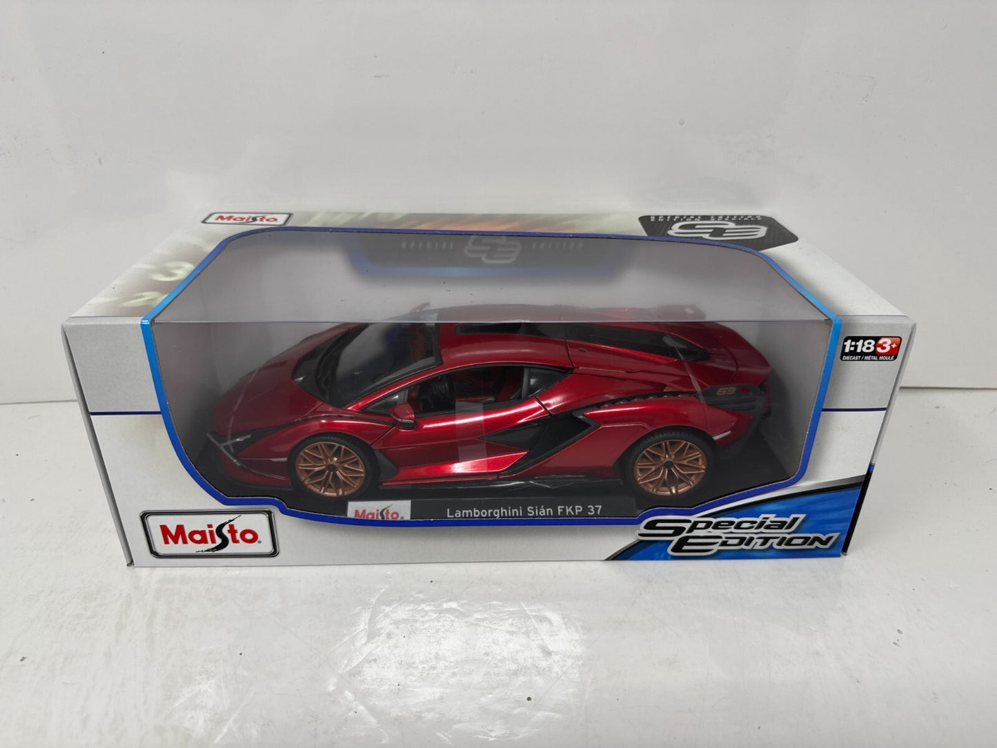 Maisto Lamborghini Sian FKP 37 Special Edition 1:18 Diecast