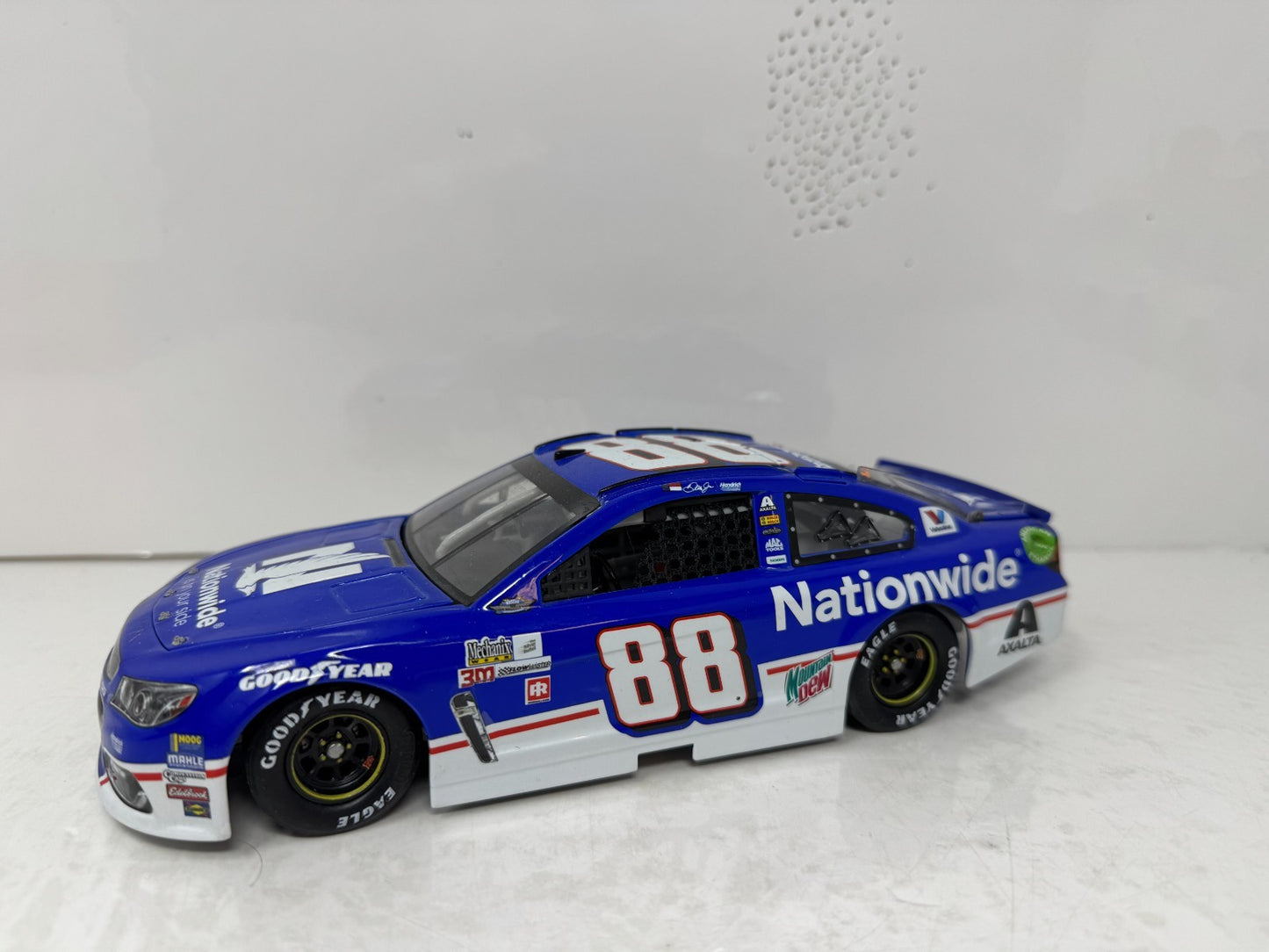 Lionel Nascar #88 Dale Earnhardt Jr. Nationwide Darlington 2017 SS 1:24 Diecast