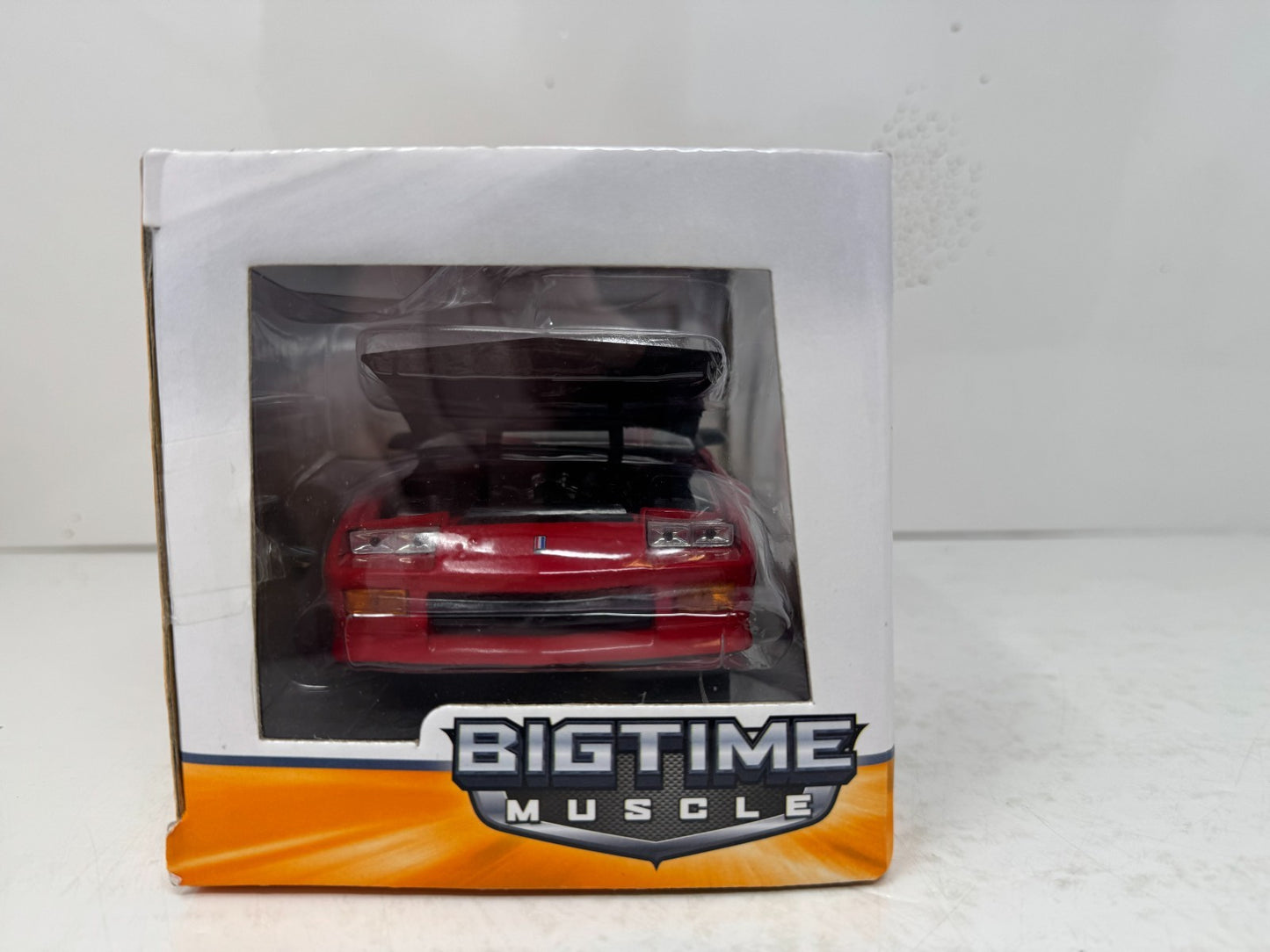 Jada Bigtime Muscle 1985 Chevy Camaro Iroc-Z 1:24 Diecast
