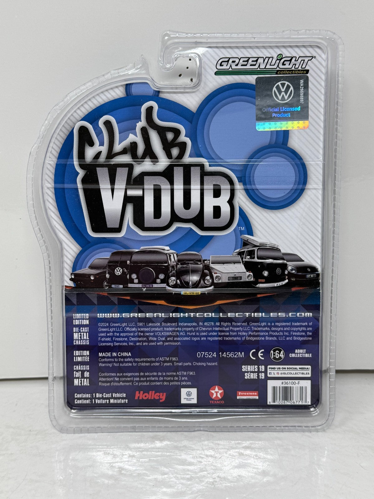 Greenlight Club V-Dub 1982 Volkswagen Golf GTI RAW CHASE 1:64 Diecast