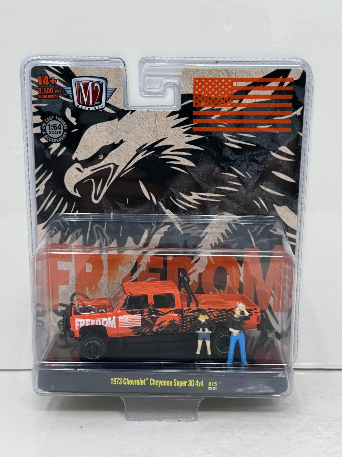 M2 Machines Freedom 1973 Chevrolet Cheyenne Super 30 4x4 Pickup 1:64 Diecast