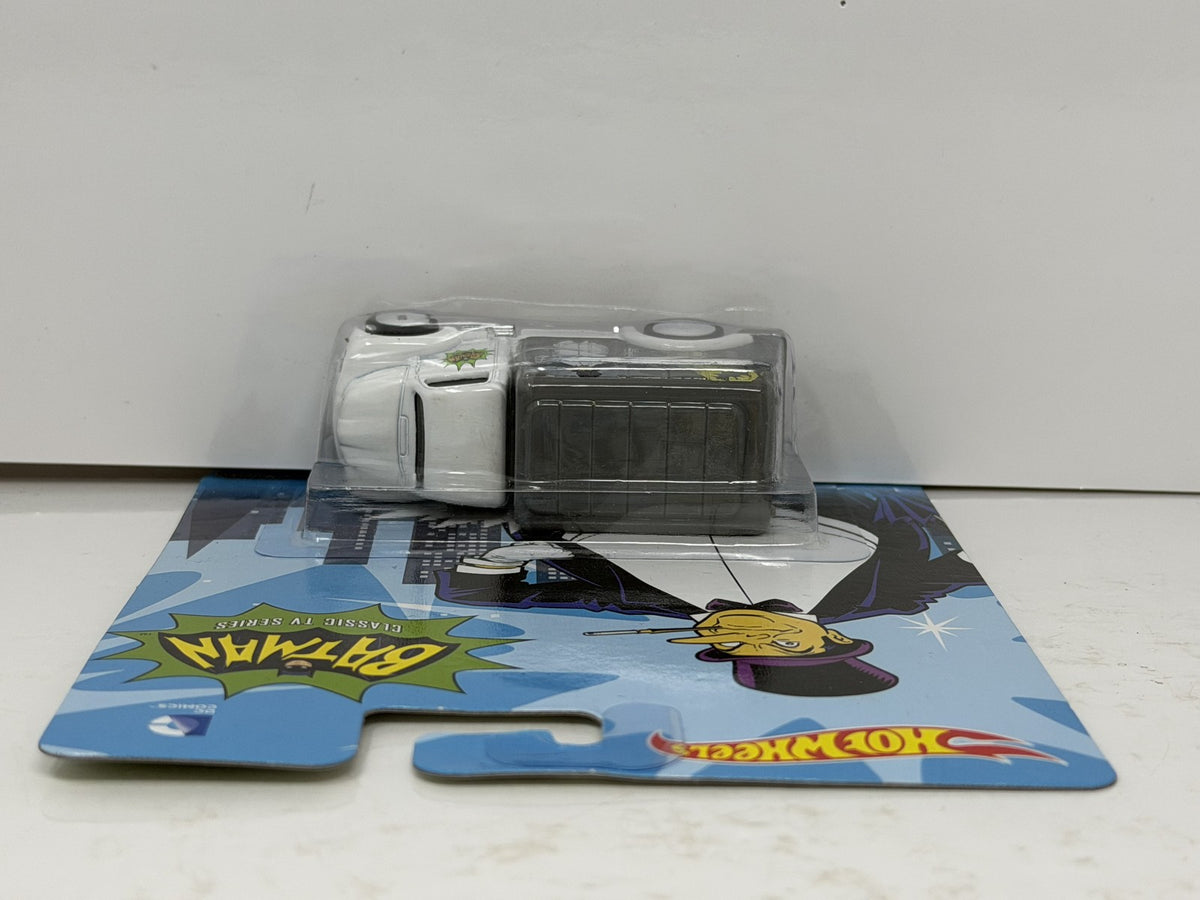Hot Wheels Batman Classic TV Series 1949 Ford COE 1:64 Diecast Real Riders