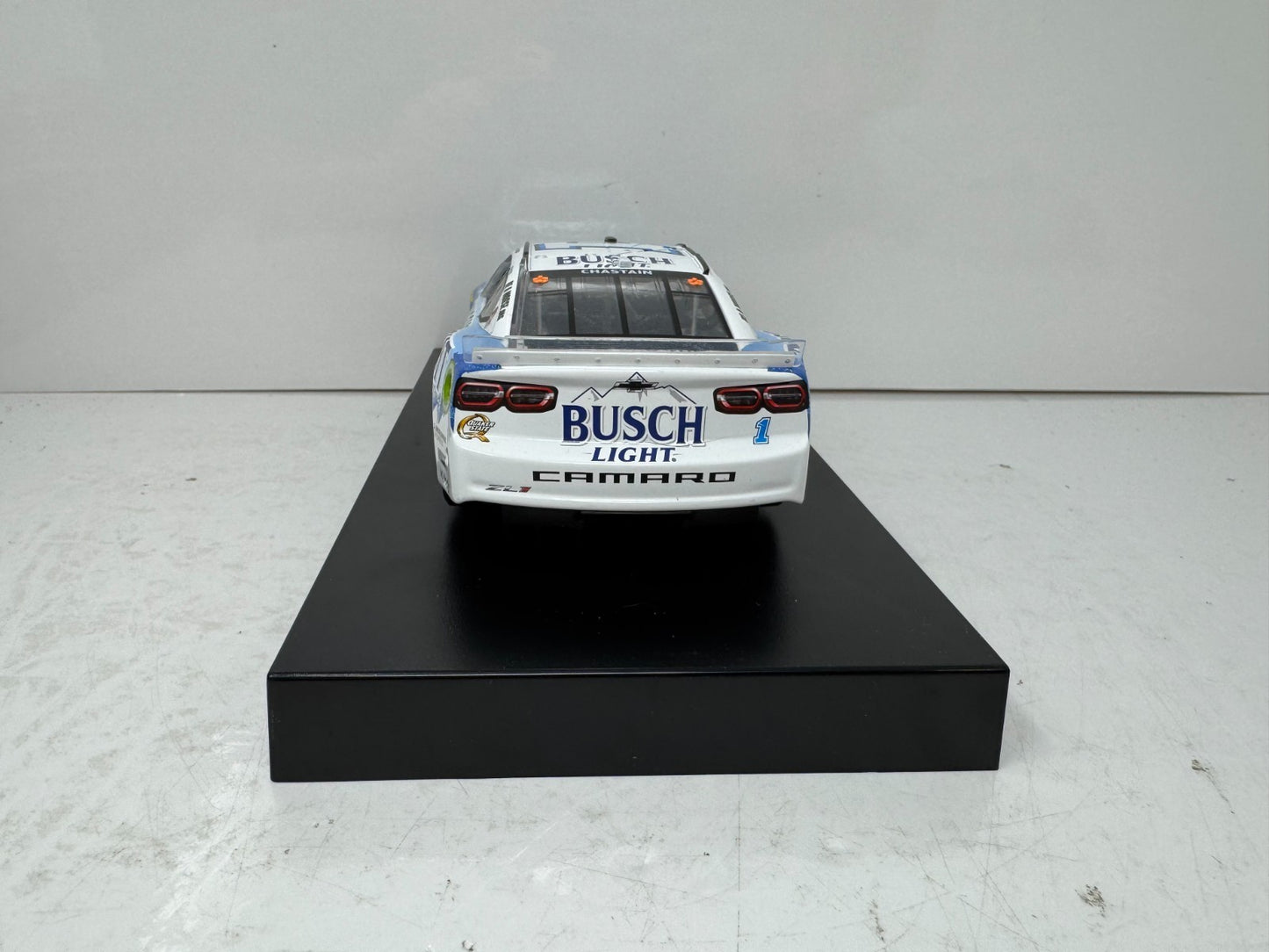 Lionel Racing Nascar #1 Ross Chastain Busch Light 2024 Chevy Camaro ZL1 1:24 Diecast