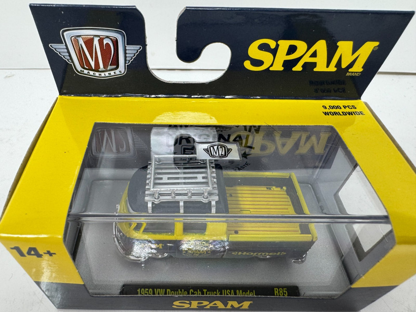 M2 Machines Spam 1959 Volkswagen VW Double Cab Truck USA Model 1:64 Diecast