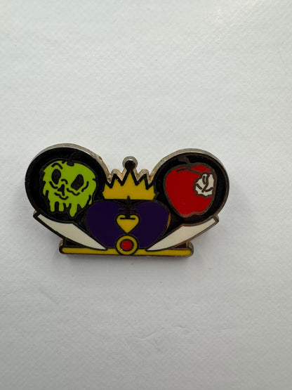 Disney Evil Queen Character Earhat Series 1 Trading Pin DC1S12