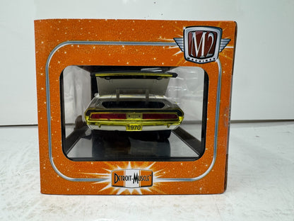 M2 Machines 1970 Dodge Challenger TA Detroit Muscle CHASE 1:24 Diecast Gold Rims