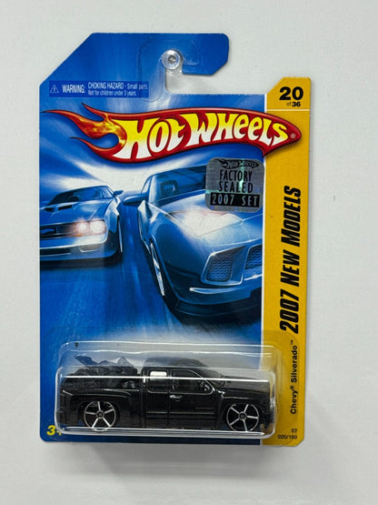Hot Wheels 2007 New Models Chevy Silverado 1:64 Diecast Factory Sealed