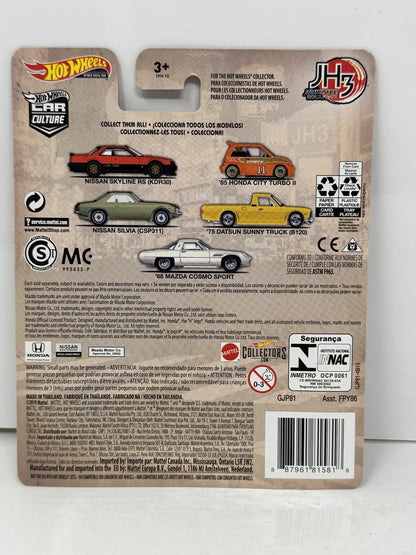 Hot Wheels Premium Japan Historics 3 1975 Datsun Sunny Truck B120 1:64 Diecast
