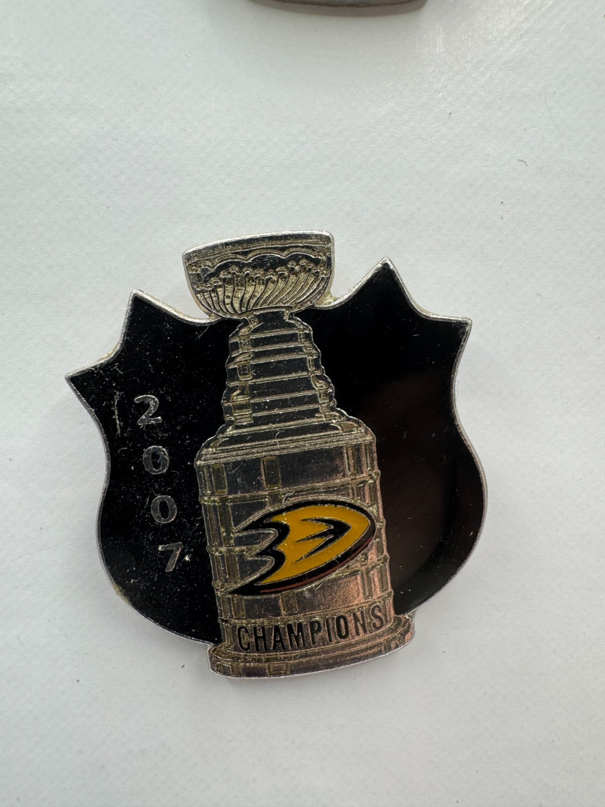 Anaheim Ducks 2007 Stanley Cup Champions NHL Hockey Lapel Pin