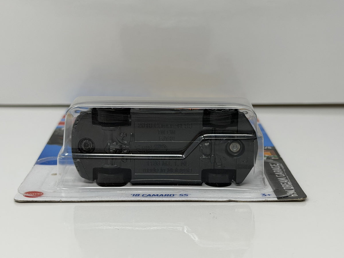Hot Wheels HW Dream Garage 2018 Chevrolet Camaro SS 1:64 Diecast Black