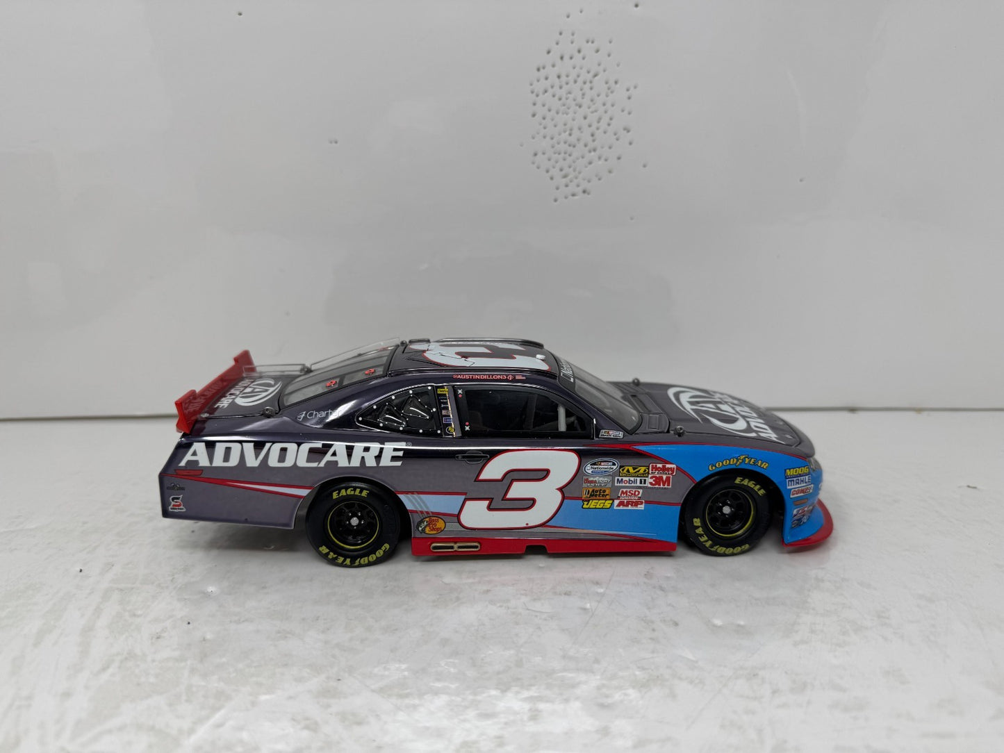 Lionel Nascar #3 Austin Dillon Advocare 2013 Camaro Color Chrome 1:24 Diecast